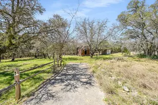 22419 Hazy Hollow Cove, Spicewood, TX 78669 - Photo 17