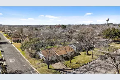 1806 Hutto Road, Georgetown, TX 78626 - Photo 25