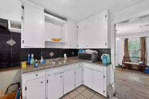 1302 1/2 Walnut Ave E, Austin, TX 78702 - Photo 27