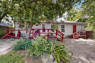 1302 1/2 Walnut Ave E, Austin, TX 78702 - Photo 3