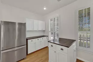 2043 Nevada St, San Marcos, TX 78666 - Photo 9