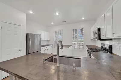 2043 Nevada Street, San Marcos, TX 78666 - Photo 7