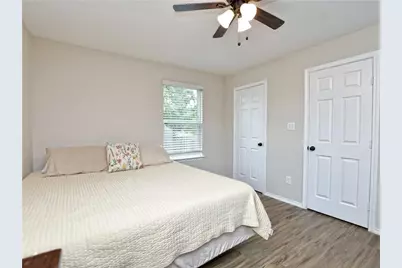 504 W 2nd Street, Elgin, TX 78621 - Photo 7