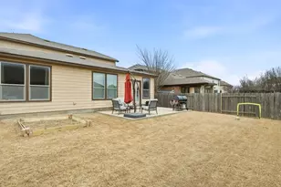 1200 Hyde Park Dr, Round Rock, TX 78665 - Photo 21