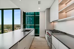 610 Davis St, Austin, TX 78701 - Photo 7