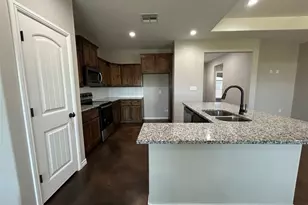 1047 Fieldstone Dr, Lampasas, TX 76550 - Photo 3