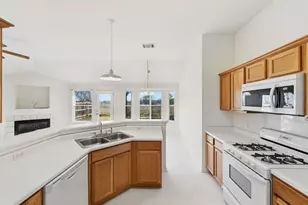 226 Sunshadow Dr, Lockhart, TX 78644 - Photo 13