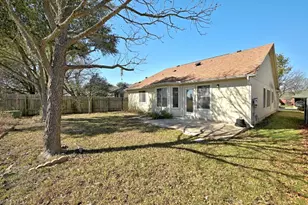 226 Sunshadow Dr, Lockhart, TX 78644 - Photo 29