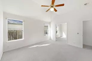 226 Sunshadow Dr, Lockhart, TX 78644 - Photo 19