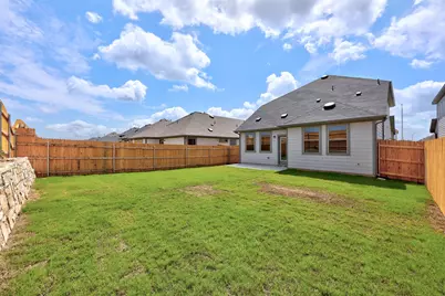206 Hornet Street, Elgin, TX 78621 - Photo 31