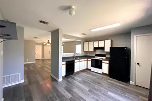 5604 Man O War Stretch Dr, Del Valle, TX 78617 - Photo 9