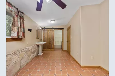 340 Rio Oak, Pipe Creek, TX 78063 - Photo 17