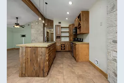 340 Rio Oak, Pipe Creek, TX 78063 - Photo 11