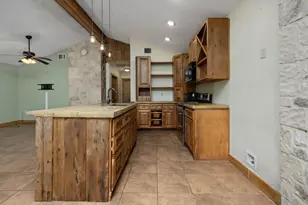 340 Rio Oak, Pipe Creek, TX 78063 - Photo 11