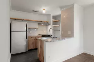 912 1/2 E 50th St, Austin, TX 78751 - Photo 5
