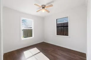 912 1/2 E 50th St, Austin, TX 78751 - Photo 13