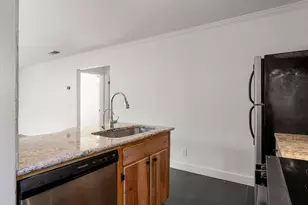 912 1/2 E 50th St, Austin, TX 78751 - Photo 7