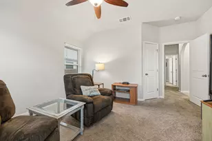 328 Lightcliff St, Hutto, TX 78634 - Photo 33