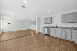 7433 Aspen Brook Dr, Austin, TX 78744 - Photo 11
