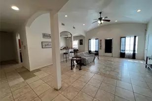 111 Mariah Dr, Kyle, TX 78640 - Photo 9