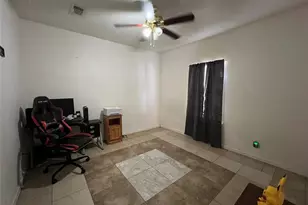 111 Mariah Dr, Kyle, TX 78640 - Photo 17