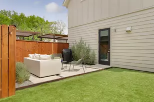 1120 Omega Ave, Austin, TX 78721 - Photo 23