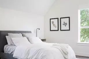 1120 Omega Ave, Austin, TX 78721 - Photo 11