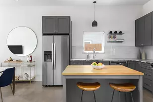 1120 Omega Ave, Austin, TX 78721 - Photo 5