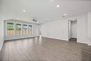 8317 Donnelley Dr, Austin, TX 78744 - Photo 11