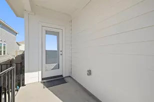 408 Black Opal Dr, Jarrell, TX 76537 - Photo 21