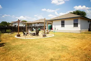 135 Holmstrom St, Hutto, TX 78634 - Photo 11