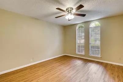 12401 Knoll Ridge Drive, Austin, TX 78758 - Photo 17