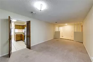 12401 Knoll Ridge Dr, Austin, TX 78758 - Photo 11