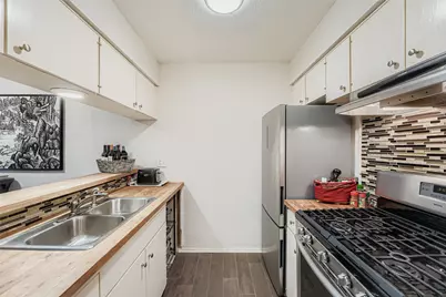 7801 Shoal Creek Boulevard #241, Austin, TX 78757 - Photo 9