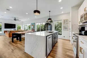 8603 Bighorn Cir, Lago Vista, TX 78645 - Photo 11