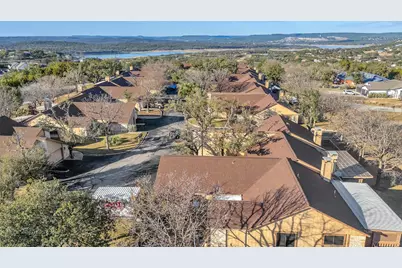 33 Oaks Place, Lago Vista, TX 78645 - Photo 7
