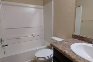 1556 Birmingham Dr Dr, Seguin, TX 78155 - Photo 11