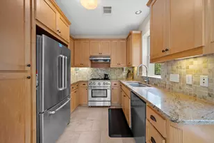 601 Upson St, Austin, TX 78703 - Photo 7