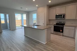 107 Elm Br Trl, Taylor, TX 76574 - Photo 3