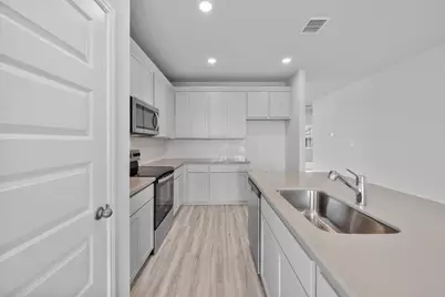 107 Elm Branch Trail, Taylor, TX 76574 - Photo 9