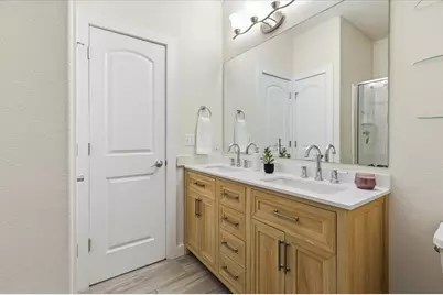 13420 Lyndhurst Street #807, Austin, TX 78729 - Photo 17