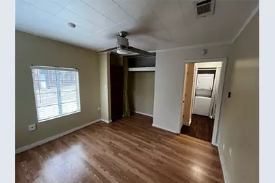 1011 E 9th Street #B, Austin, TX 78702 - Photo 9