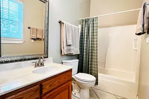 208 E 20th St, Cameron, TX 76520 - Photo 13