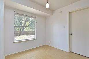 2103 Falcon Hill Dr, Austin, TX 78745 - Photo 7