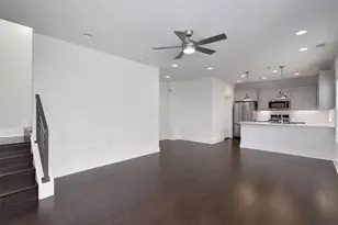 1006 Muse Ln, Austin, TX 78702 - Photo 9