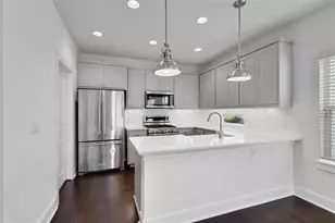 1006 Muse Ln, Austin, TX 78702 - Photo 1