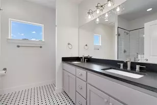 1006 Muse Ln, Austin, TX 78702 - Photo 11