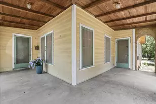 514 S Main St, Lockhart, TX 78644 - Photo 15