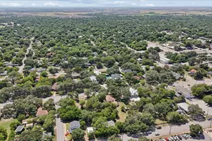514 S Main St, Lockhart, TX 78644 - Photo 19