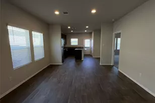 129 Tall Grass Dr, Georgetown, TX 78628 - Photo 5